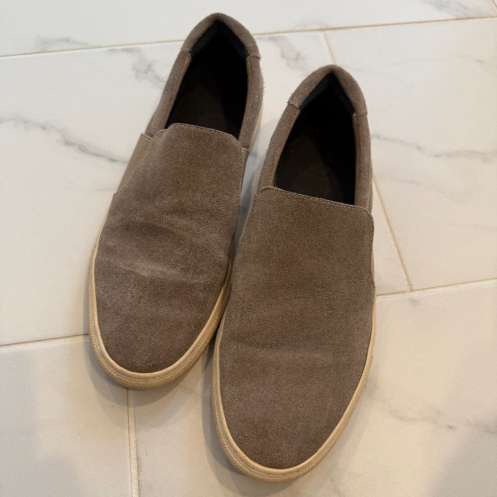 Banana Republic Slipon Shoes - TAN - Size 9
